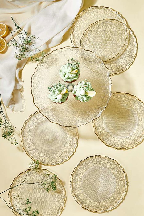Hermia Goblen Set de Platos de Postre Transparente de 7 Piezas Hermia Goblen Set de Platos de Postre Transparente de 7 Piezas